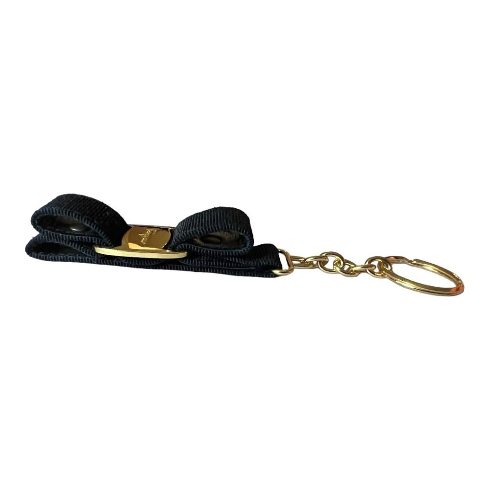 SALVATORE FERRAGAMO: Brown/Gold "Vera Bow" Logo Key Chain #1139